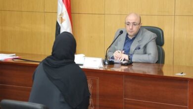 محافظ بنى سويف يقرر صرف إعانة مالية لسيدتين لظروفهما الصعبة