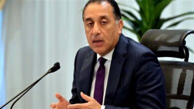 رئيس الوزراء يُتابع الموقف التنفيذي لمشروعات تحلية مياه البحر