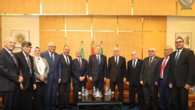 728752937161202512040458105810