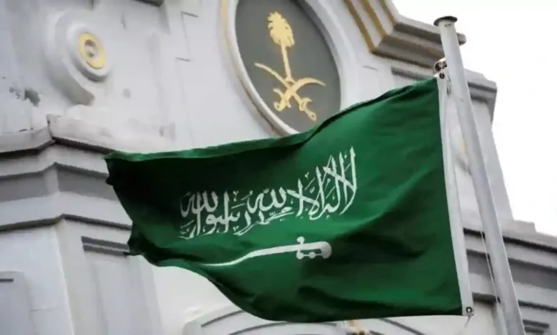 إقامة 5 سنوات السعودية تتيح طلبات التجديد الطويل عبر المنصات.webp.webp