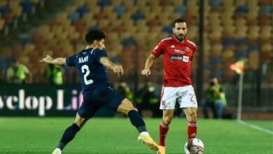 الأهلي يواجه سيراميكا