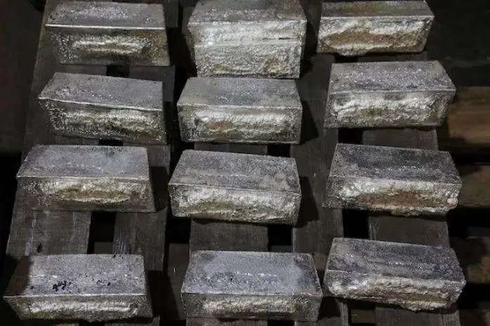 الفضة 1766804691 0