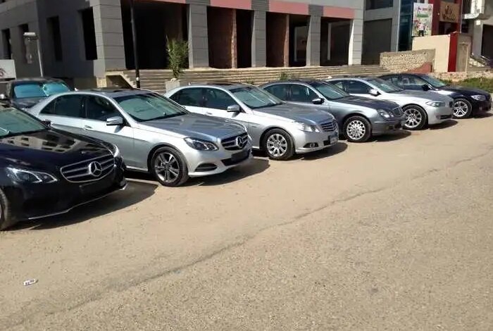 نقل معارض السيارات من داخل المناطق السكنية 1764866376 0