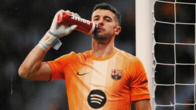 100 195250 everyone amazed by joan garcia barcelona 700x400