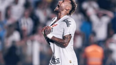 استعدادًا لكأس العالم.. نيمار يجدد عقده مع سانتوس البرازيلي