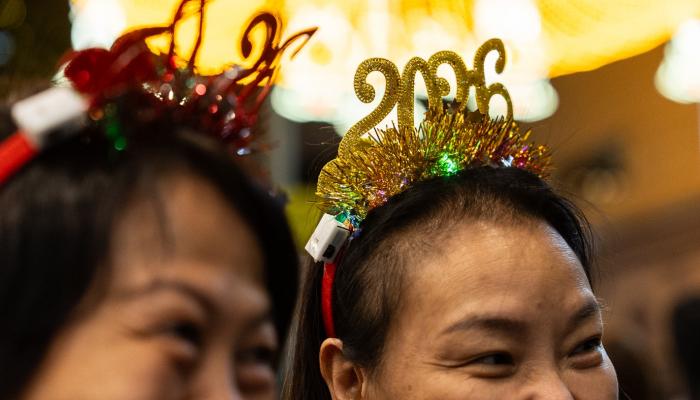 196 111447 world welcomes 2026 new