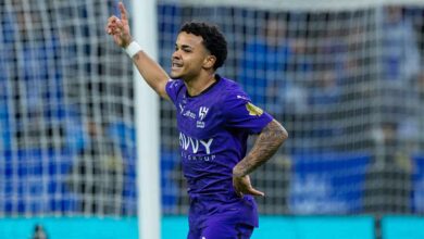 19 2025 638832838570638047 63