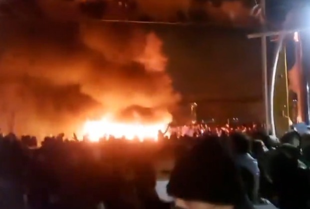 حريق محيط مبنى الإذاعة والتلفزيون بطهران