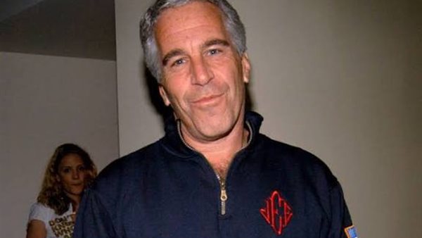 كيف تحول جيفري إبستين من مدرس رياضيات إلى المليونير مغتصب أطفال؟