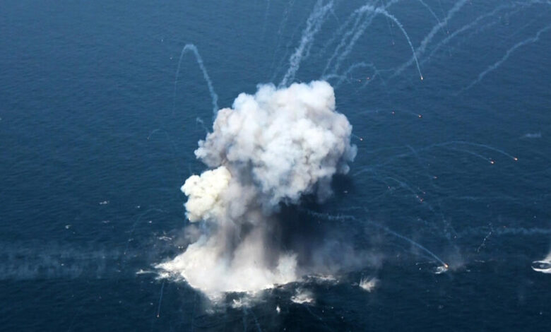 drills hormuz iran strait